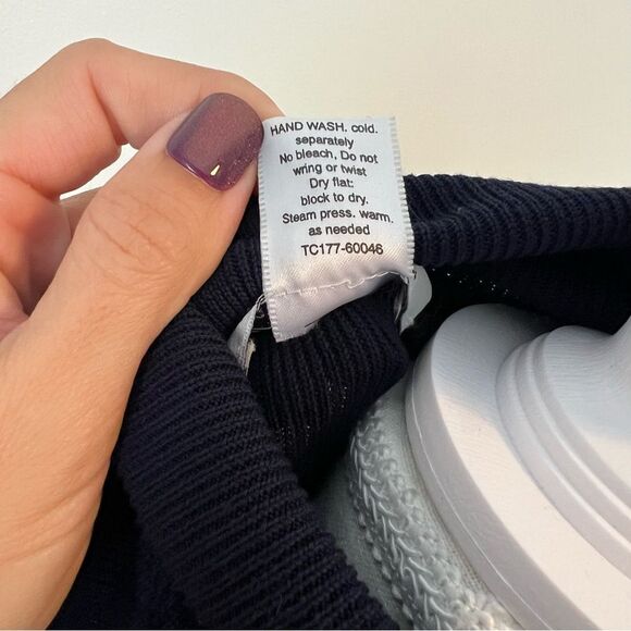 Pendleton Silk Navy Blue Turtleneck Sweater Size XL - Picture 7 of 7